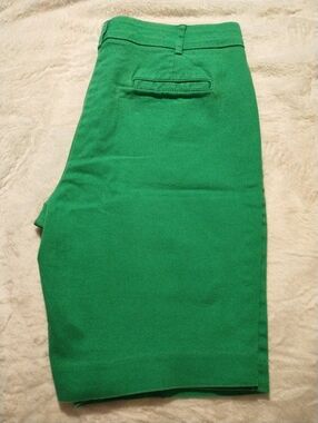 🍁5/$20 Bundle 🍁Counterparts Green Shorts